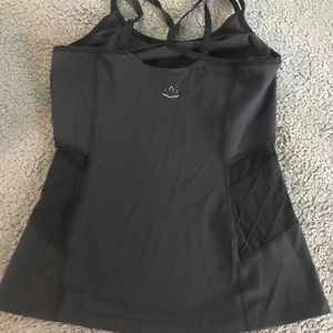 Beyond Yoga tank